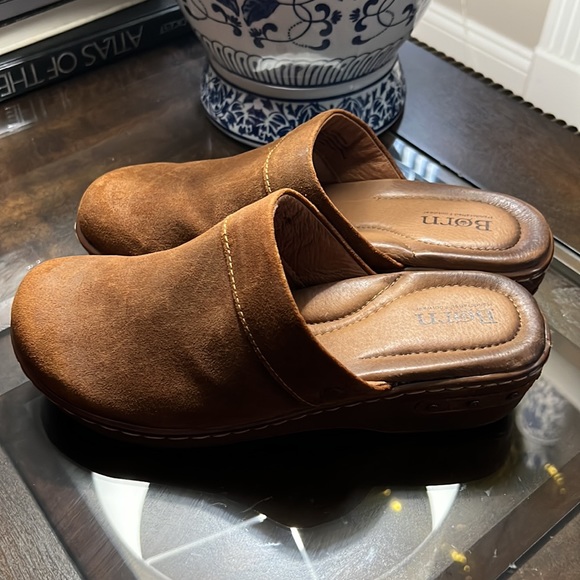 BORN BANDY WOMENS CLOGS. - Picture 5 of 11